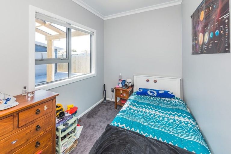 Photo of property in 3 Kamahi Street, Castlecliff, Whanganui, 4501