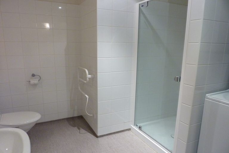 Photo of property in Kelvin House, 4c/16 The Terrace, Wellington Central, Wellington, 6011