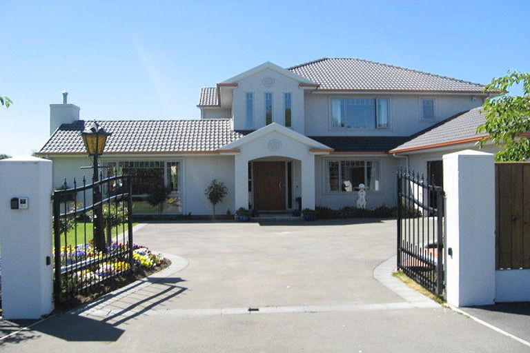 Photo of property in 204 Cavendish Road, Casebrook, Christchurch, 8051