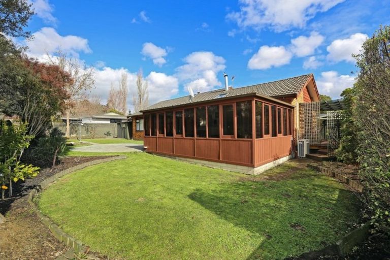 Photo of property in 63 James Cook Street, Havelock North, 4130