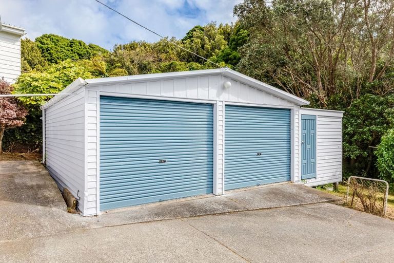 Photo of property in 8 Ngahue Crescent, Elsdon, Porirua, 5022