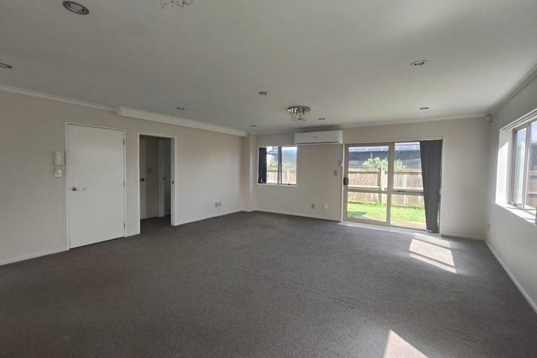 Photo of property in 15b Vine Street, Mangere East, Auckland, 2024