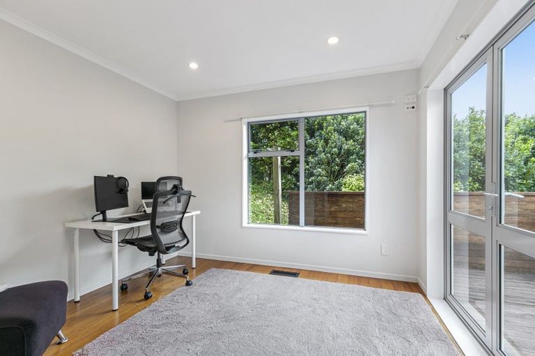 Photo of property in 35a Mandalay Terrace, Khandallah, Wellington, 6035