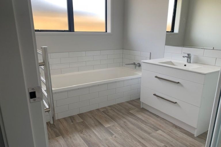 Photo of property in 87 Hills View Drive, Papamoa, 3118