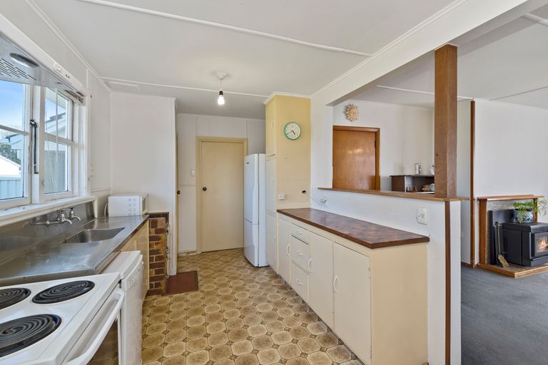 Photo of property in 111 Springs Road, Hornby, Christchurch, 8042