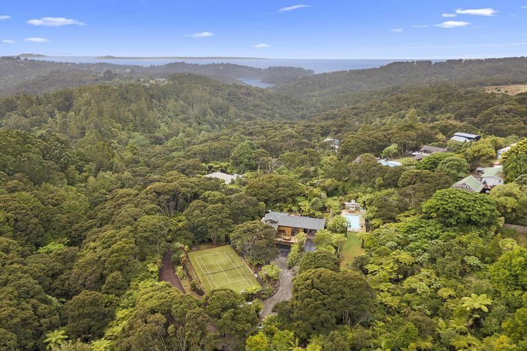 Photo of property in 366g Huia Road, Titirangi, Auckland, 0604