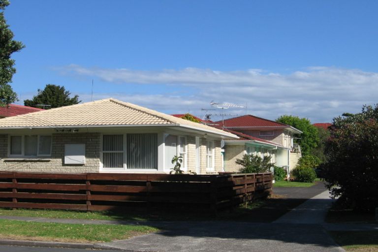Photo of property in 1/24 Bute Road, Browns Bay, Auckland, 0630