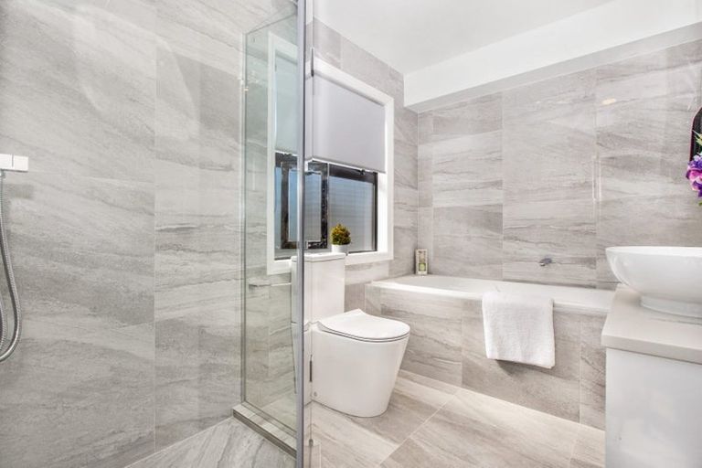 Photo of property in 158d Flat Bush School Road, Flat Bush, Auckland, 2019