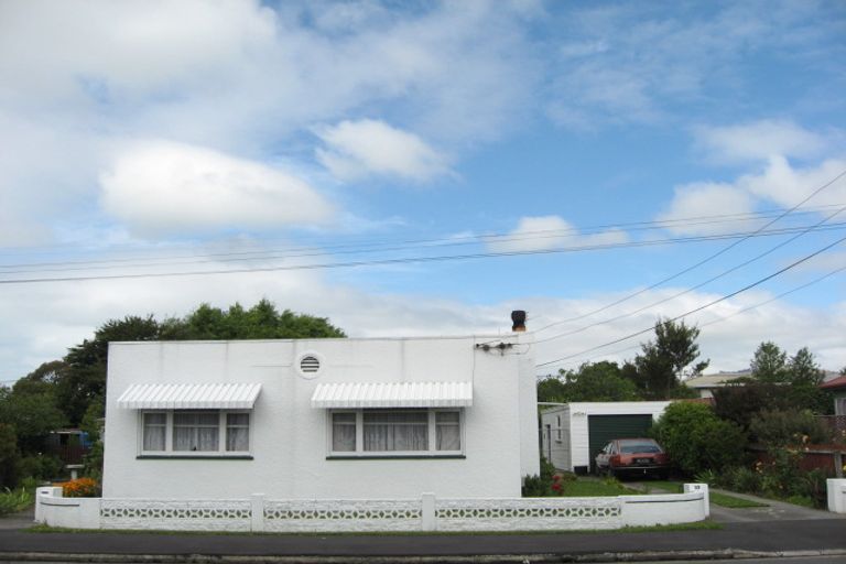 Photo of property in 10 Okeover Street, Woolston, Christchurch, 8062