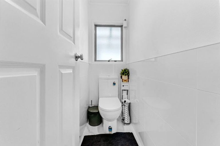 Photo of property in 47a Tawa Crescent, Manurewa, Auckland, 2102