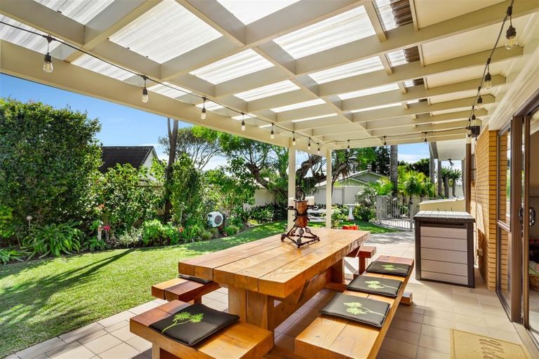 Photo of property in 38 Frank Evans Place, Henderson, Auckland, 0610