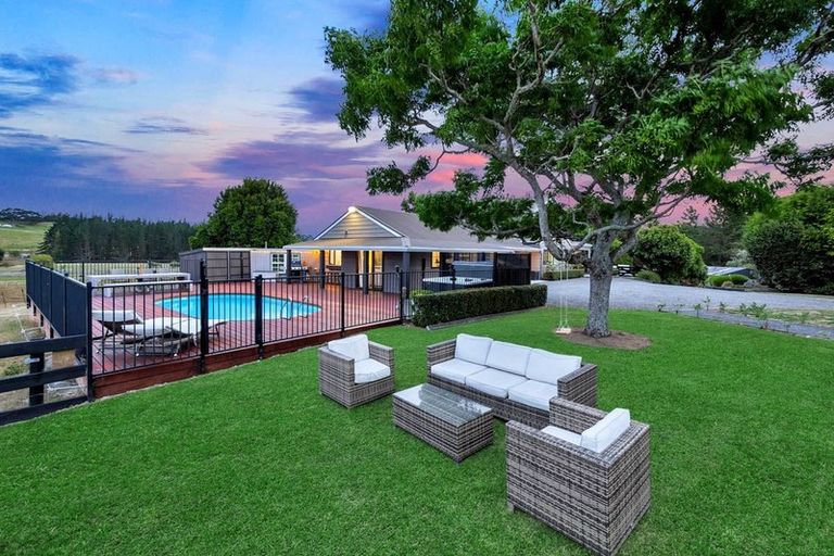 Photo of property in 56 Monowai Road, Wainui, Silverdale, 0994