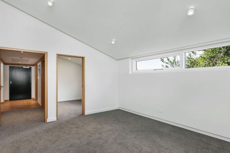 Photo of property in 2/63 Papanui Road, Merivale, Christchurch, 8014