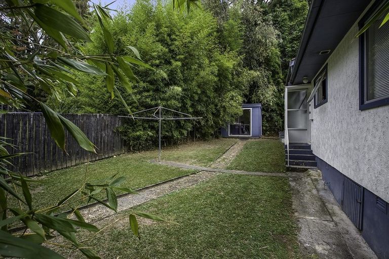 Photo of property in 24 Glenfinn Place, Massey, Auckland, 0614