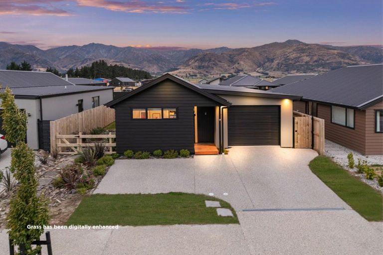 Photo of property in 9 Waddell Street, Lake Hawea, 9382