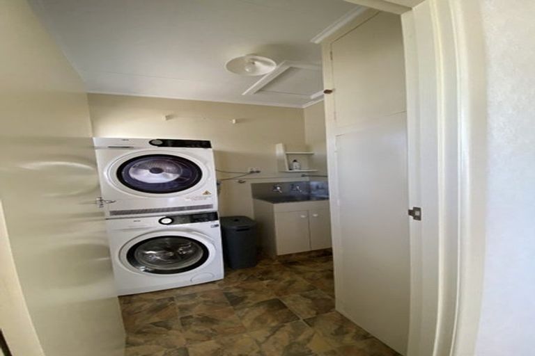 Photo of property in 12 Palmerston Road, Havelock North, 4130