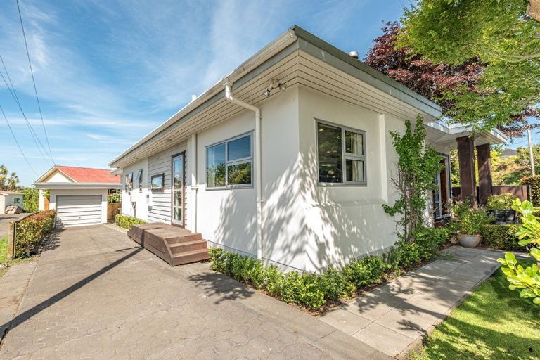 Photo of property in 27 Kent Road, Saint Johns Hill, Whanganui, 4501