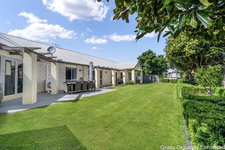 Photo of property in 6 Thornley Place, Woodend, 7610