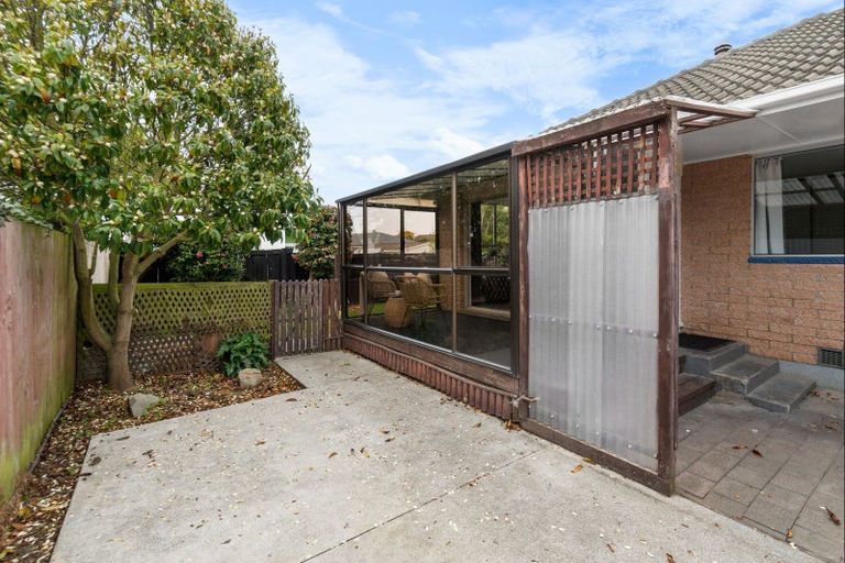 Photo of property in 2/17 Philomel Street, North New Brighton, Christchurch, 8083