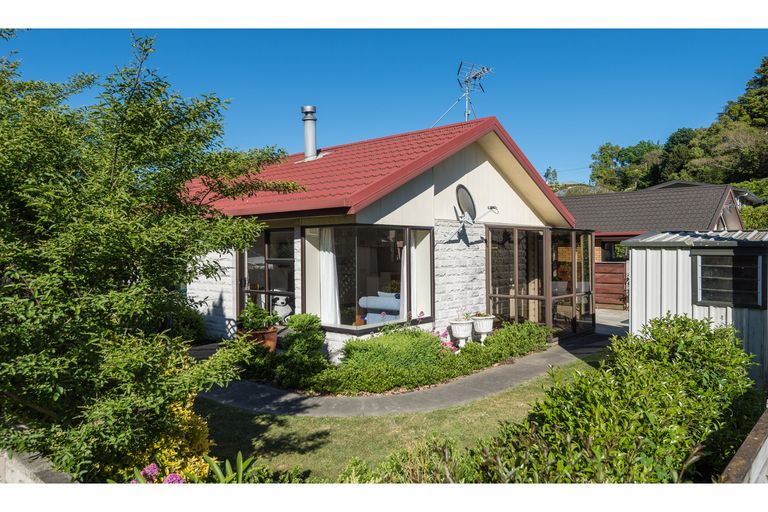 Photo of property in 64 Waimea Road, Nelson South, Nelson, 7010