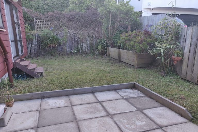 Photo of property in 29 Nalanda Crescent, Broadmeadows, Wellington, 6035