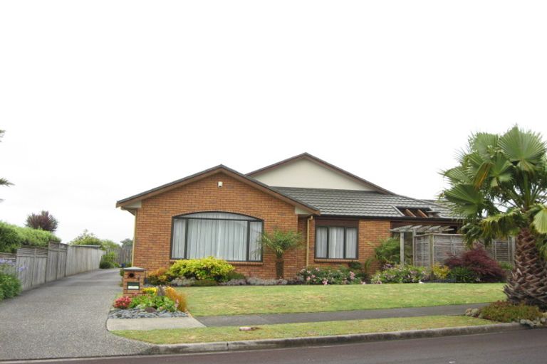 Photo of property in 4 Parkhaven Drive, Rosehill, Papakura, 2113