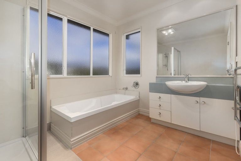 Photo of property in 40 Samwell Drive, Whitby, Porirua, 5024