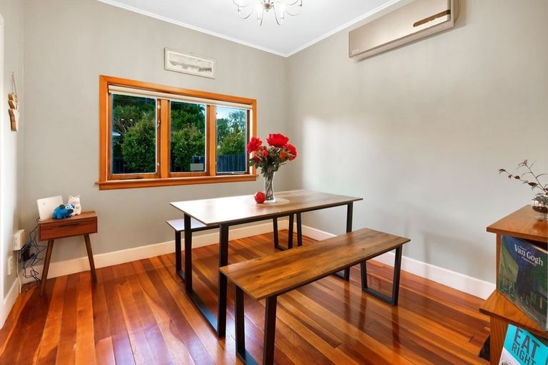 Photo of property in 1/17 Ranui Station Road, Ranui, Auckland, 0612