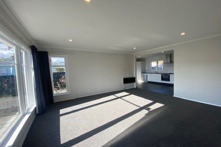 Photo of property in 36 Hinau Grove, Wainuiomata, Lower Hutt, 5014