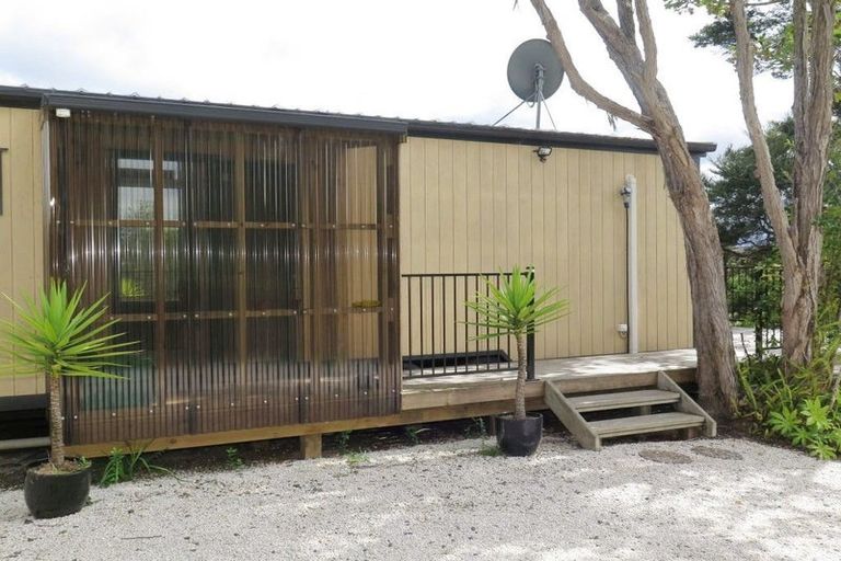 Photo of property in 10 Cross Street, Raglan, 3225