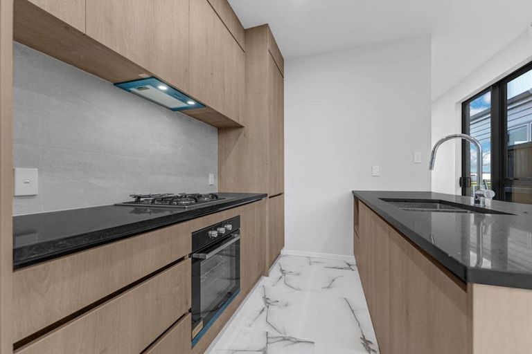 Photo of property in 14 Yellow Pear Lane, Karaka, 2578