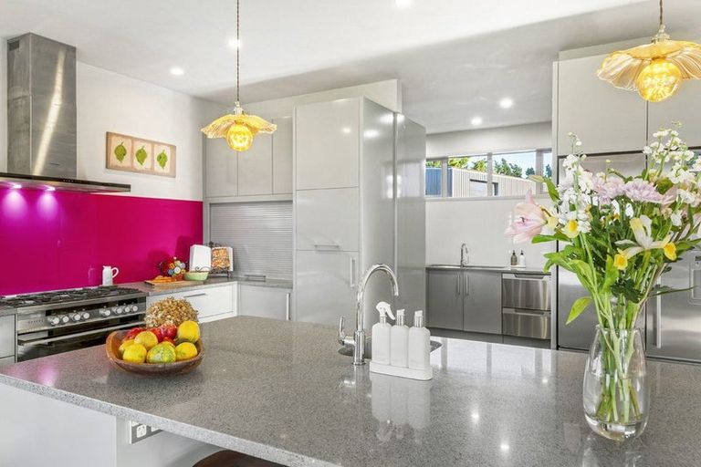 Photo of property in 288 Rimmer Road, Helensville, 0875