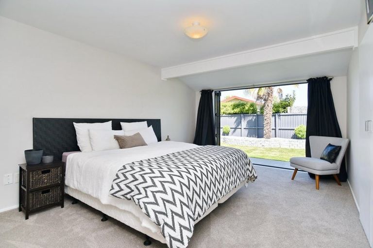 Photo of property in 5 Hegan Place, Rangiora, 7400