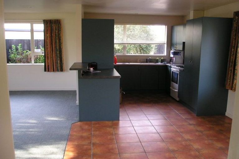 Photo of property in 33a Flay Crescent, Burnside, Christchurch, 8053