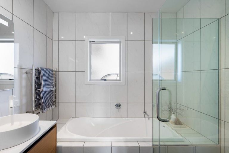 Photo of property in 3 The Esplanade, Westshore, Napier, 4110