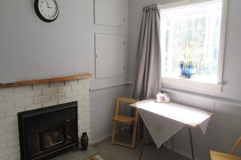 Photo of property in 28 Leonard Street, Waimate, 7924