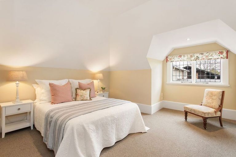 Photo of property in 106 Fendalton Road, Fendalton, Christchurch, 8014