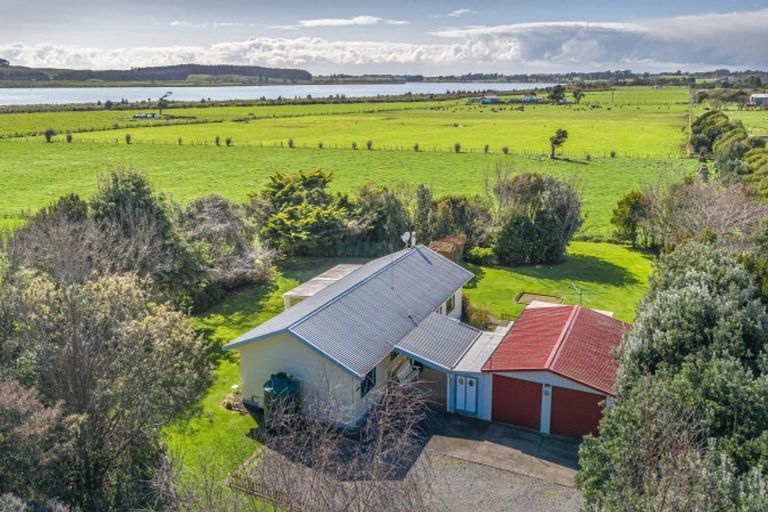 Photo of property in 218 Hokio Beach Road, Levin, 5571