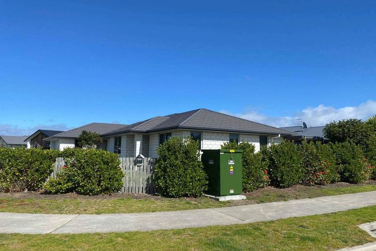 Photo of property in 22 Kohekohe Road, Papamoa Beach, Papamoa, 3118