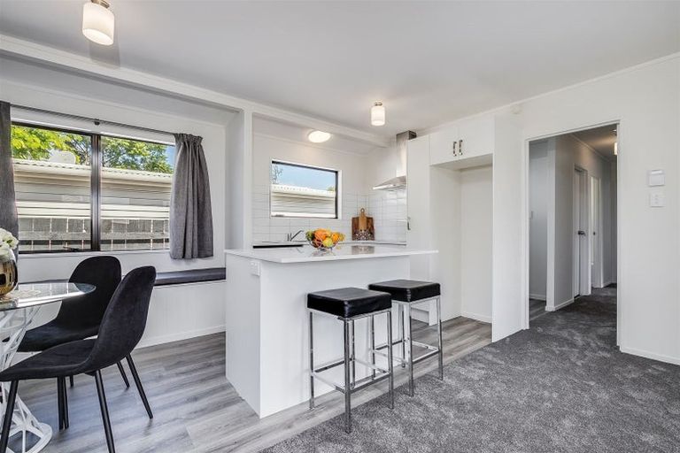 Photo of property in 2/12 Olive Crescent, Papatoetoe, Auckland, 2025