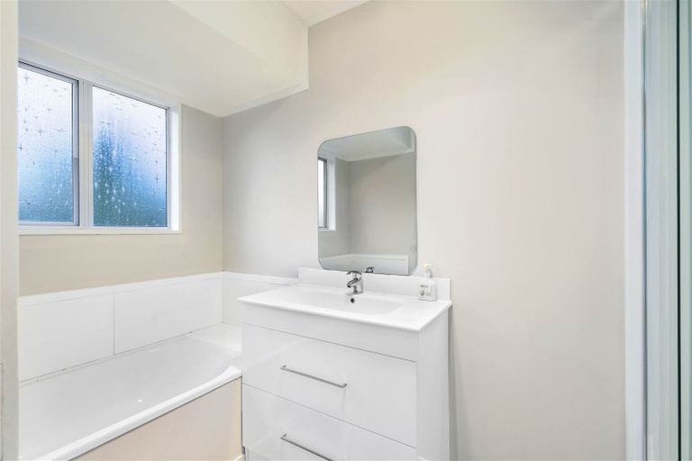 Photo of property in 58a Alison Street, Hamilton Lake, Hamilton, 3204