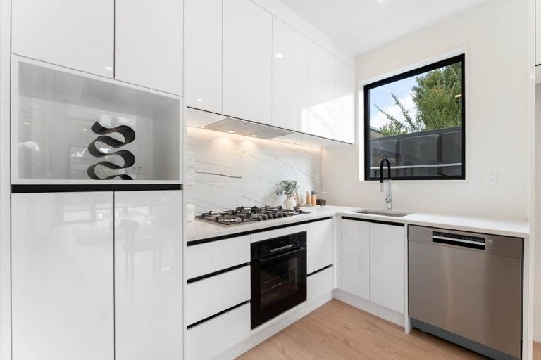 Photo of property in 41f Kowhai Road, Mairangi Bay, Auckland, 0630