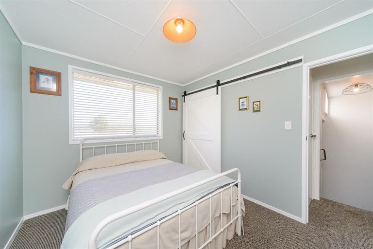 Photo of property in 1946 Parewanui Road, Parewanui, Bulls, 4894