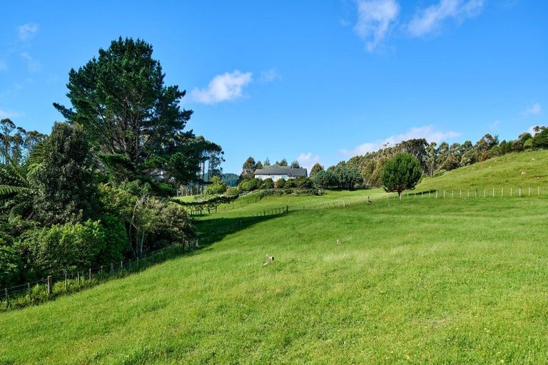 Photo of property in 92 Kaitawa Road, Hautere, Otaki, 5582