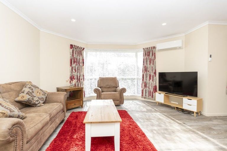 Photo of property in 29 Lloyd Drive, Nawton, Hamilton, 3200