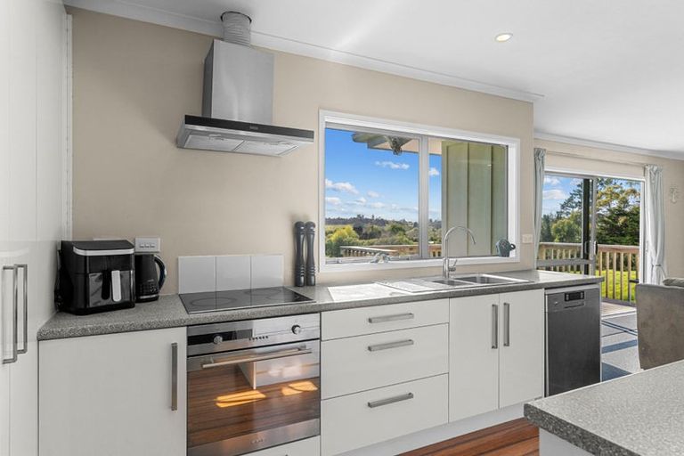 Photo of property in 11 Lupis Way, Kaiwaka, 0573