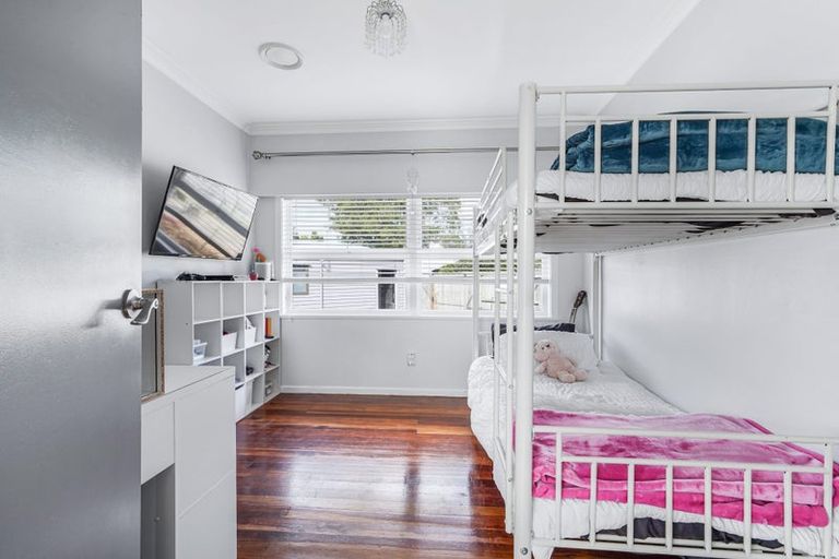 Photo of property in 1 Patricia Avenue, Hamilton East, Hamilton, 3216