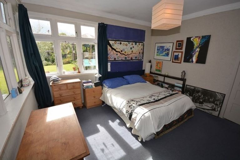 Photo of property in 1 Trig Hill Terrace, Waikanae Beach, Waikanae, 5036