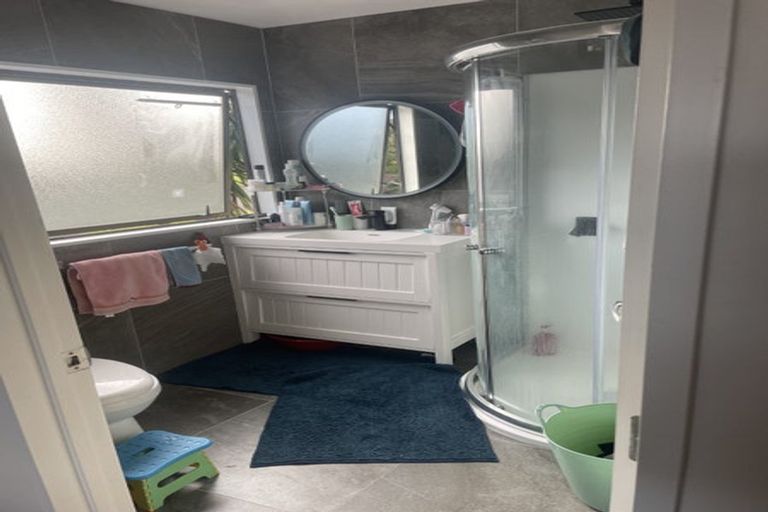 Photo of property in 43 Ponderosa Drive, Oteha, Auckland, 0632