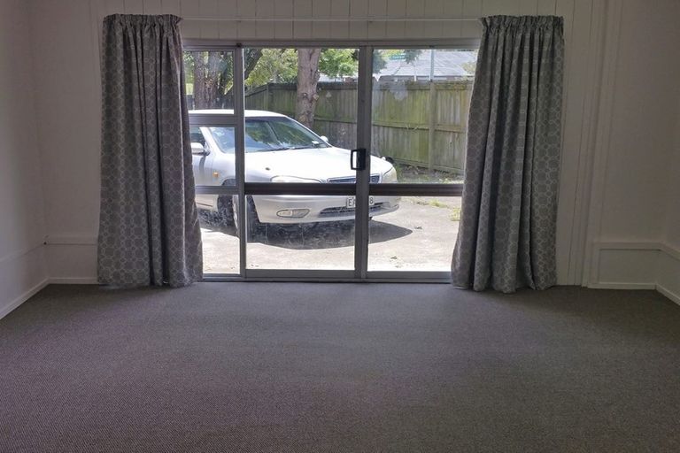 Photo of property in 129 Settlement Road, Papakura, 2110